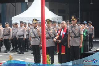 Sertijab Kapolrestabes Medan dan Dirresnarkoba, Kapolda Sumut Tegaskan Pentingnya Integritas dan Inovasi Kepemimpinan